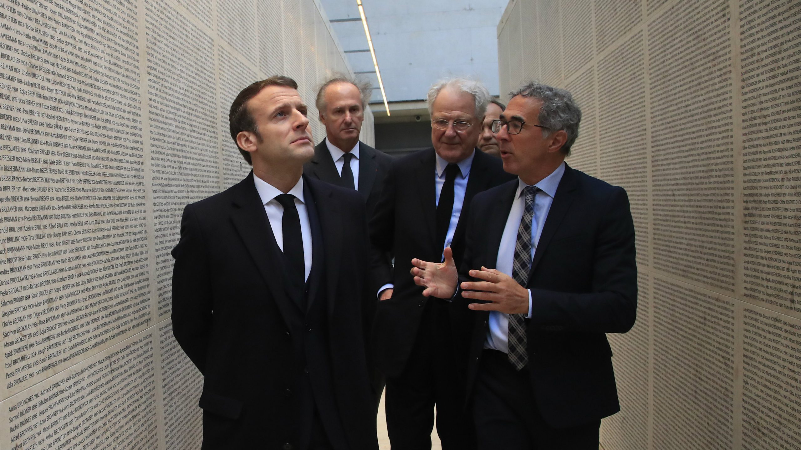 Makron: Ne treba popustiti pred nepodnošljivim povratkom antisemitizma 1