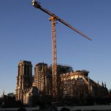 Šef obnove Notr Dama kaže da se neće žuriti sa popravkom katedrale 12