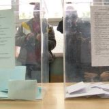 SNS smanjuje cenzus zbog bojkota 3