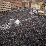 Desetine hiljada ljudi u Bolonji na protestu antifašističkog pokreta Sardine 13