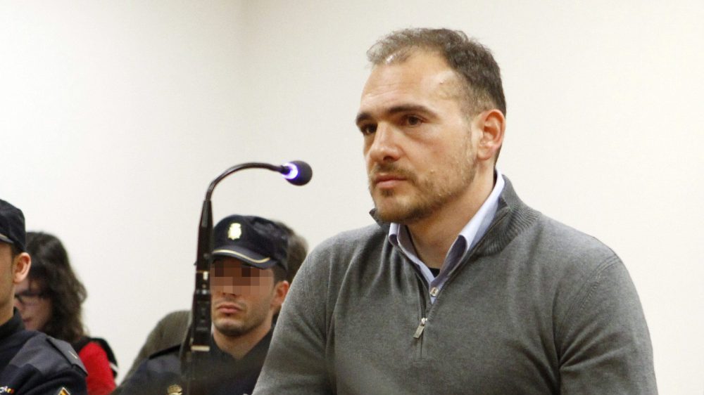 Luka Bojović stiže u Srbiju kao slobodan čovek: Za koje zločine mu se sudilo, a za koje je bio osuđen? 1