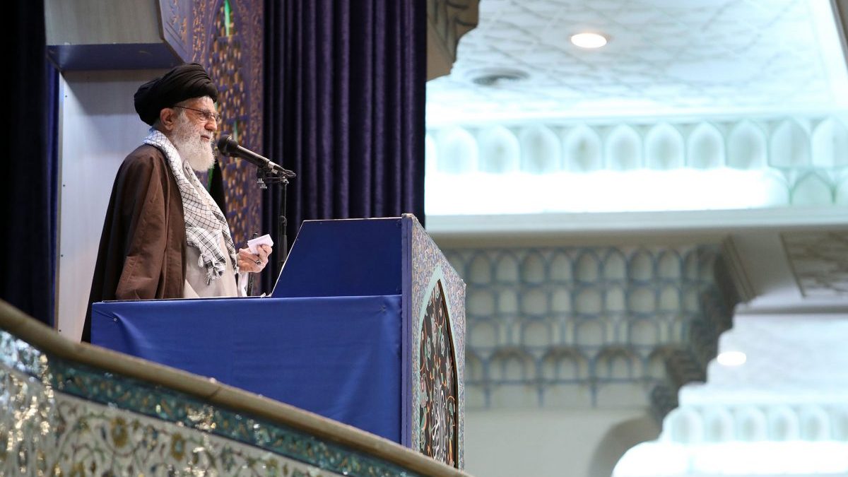 Ajatolah Hamenei pomilovao i smanjio kazne za 3.400 osuđenika u Iranu 1