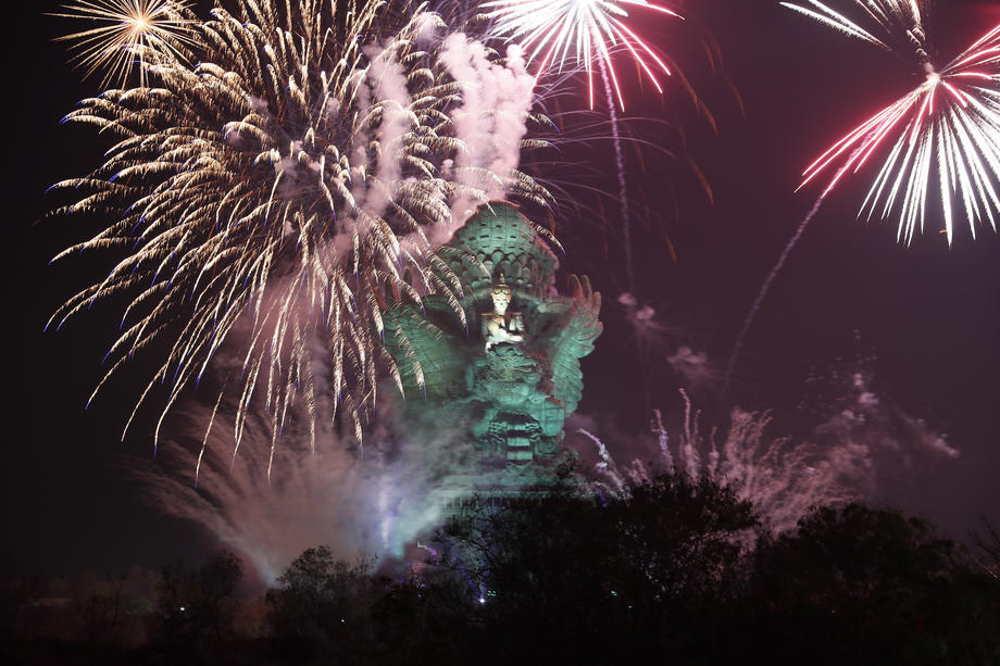 Kako su svetske prestonice dočekale 2020. godinu? (FOTO) 16