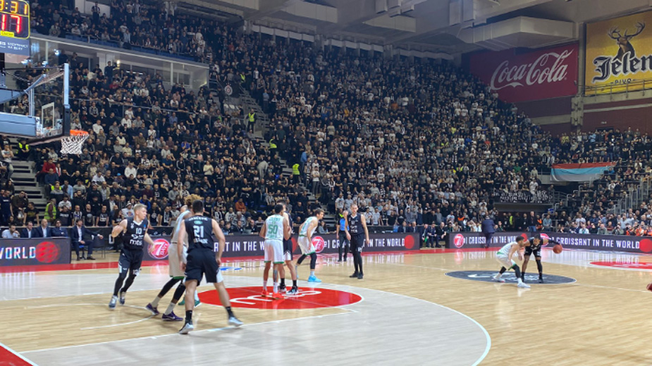 Minut ćutanja za Brajanta i Arčibalda na utakmici između Partizana i Darušafake 1