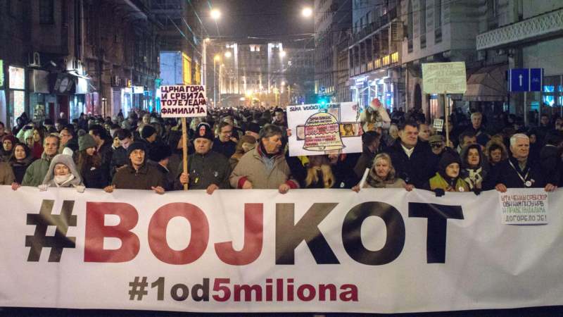 Jedan od pet miliona: Vučić krši Ustav i ponaša se kao diktator (VIDEO) 2