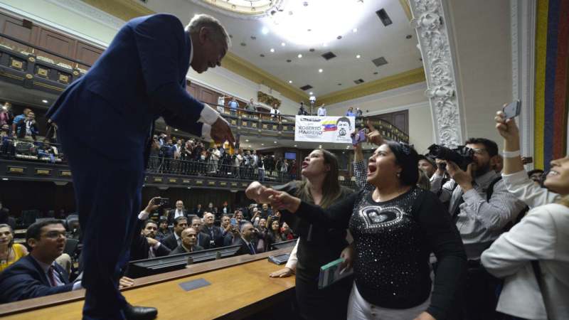 Opozicija u Venecueli osudila samoproglašeni izbor predsednika parlamenta 1