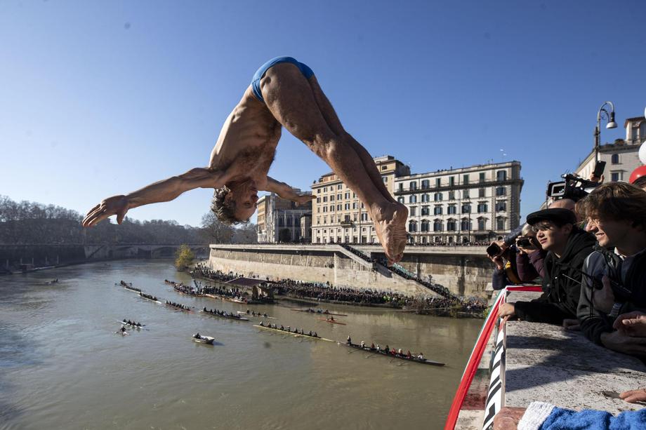 Šta se dešava u svetu prvog dana 2020. godine? (FOTO) 19 Šta se dešava u svetu prvog dana 2020. godine? (FOTO) 19