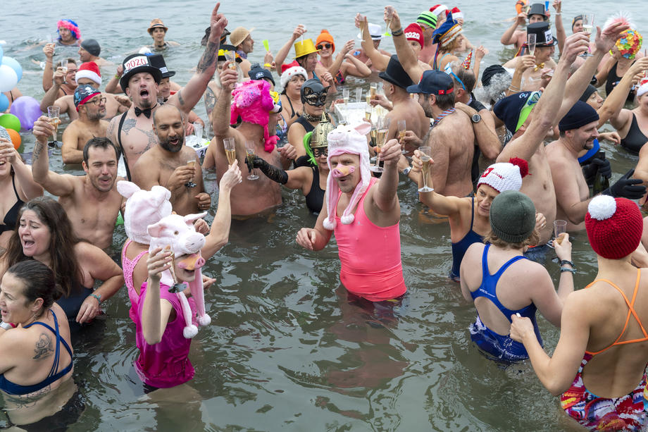 Šta se dešava u svetu prvog dana 2020. godine? (FOTO) 4 Šta se dešava u svetu prvog dana 2020. godine? (FOTO) 4