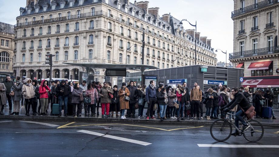 Zaposleni u transportnom sektoru Francuske ušli u 29. dan štrajka 1