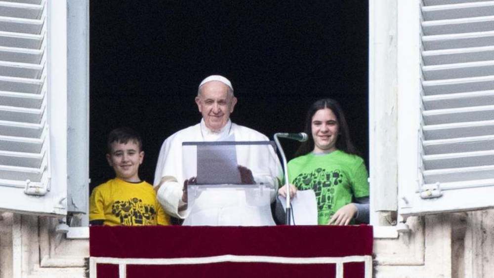 Papa o holokaustu: Neka svako u svom srcu zabeleži reči - Nikada više 1