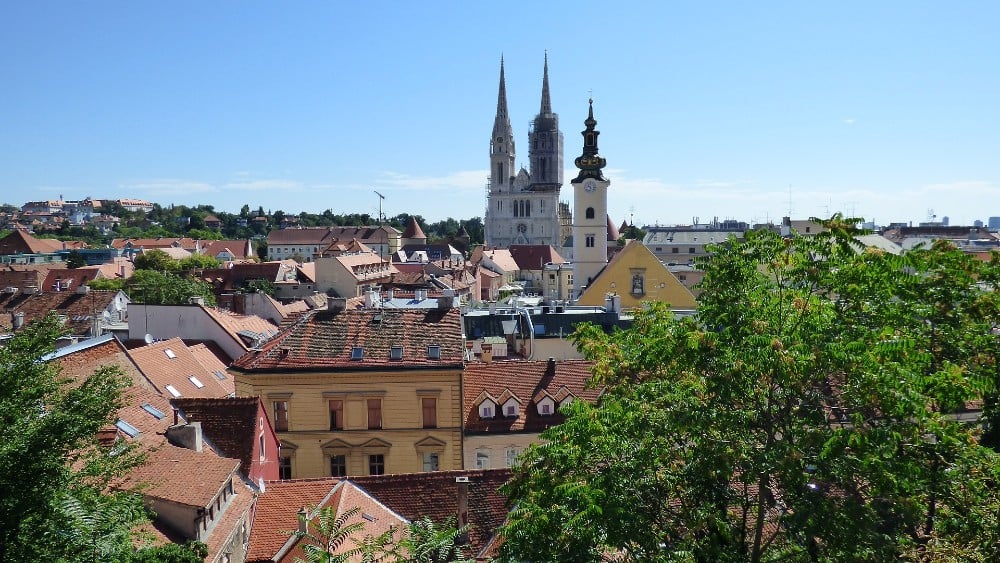 U Hrvatskoj više od 2.400 zaraženih korona virusom 1