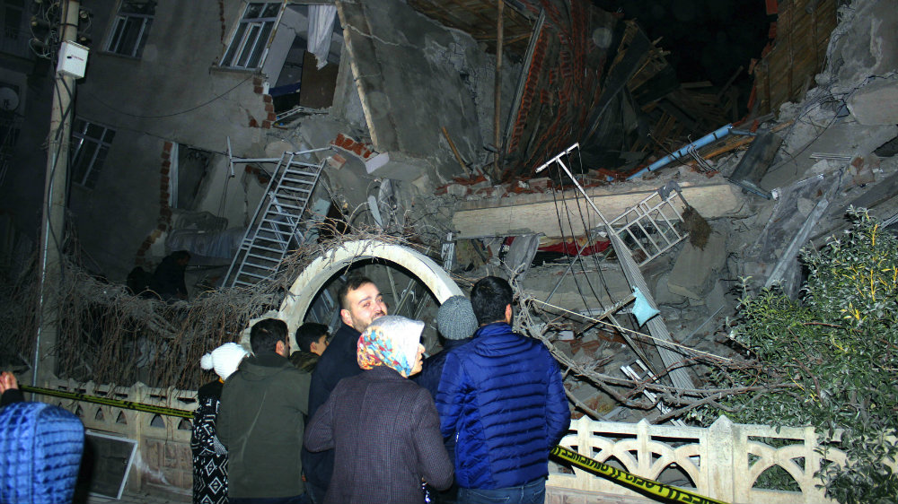 Poginulo 22, a povređeno više od 1.000 ljudi u zemljotresu u Turskoj 2