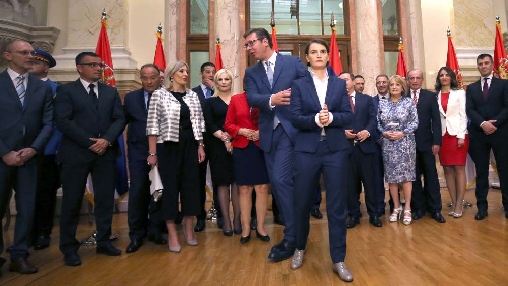 Vučić i polovina ministara "osiromašili" od kada su na vlasti 1