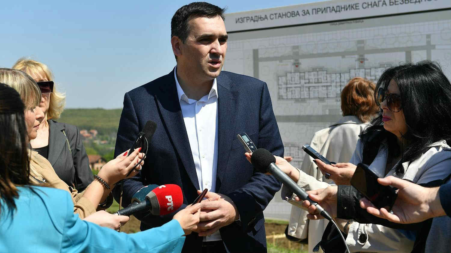 SNS prva predala listu GIK-u za lokalne izbore u Kragujevcu 1