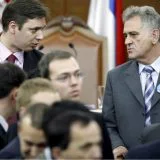 SNS u opoziciji i SNS na vlasti: Zašto Vučić danas ne da izbore, a pre 14 godina ih je sam tražio na ulici? 14