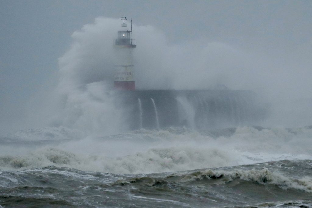 Vetar na Korzici jutros i do 220 km/h 2
