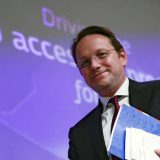 Evropski komesar poziva vlast u Crnoj Gori i SPC na dijalog o Zakonu o slobodi veroispovesti 6