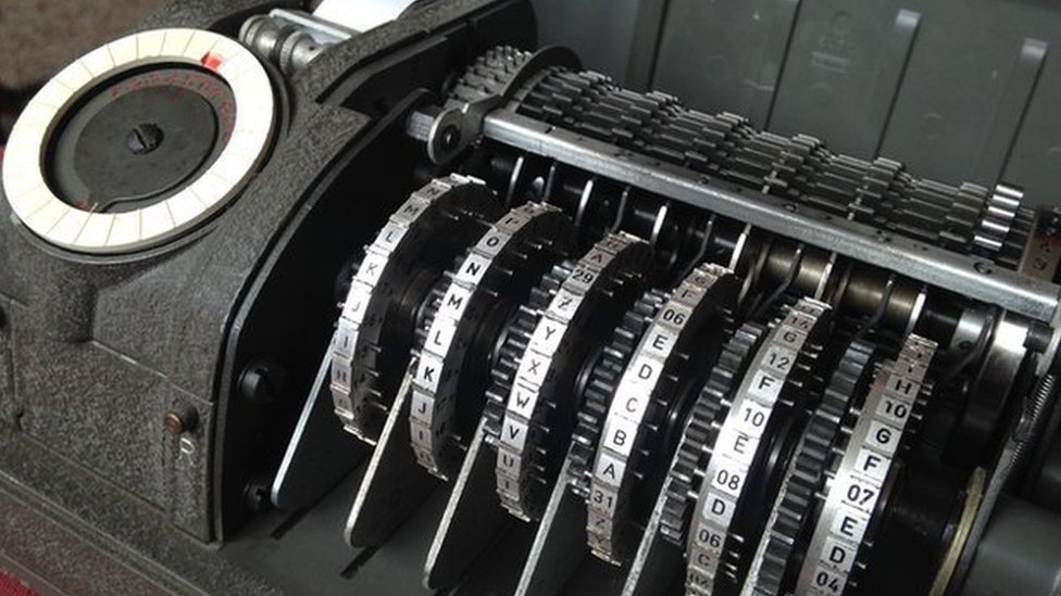 Ma&scaron;ine za enripciju Crypto CX-52