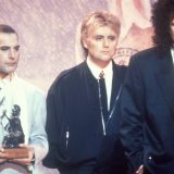 Poslednje pojavljivanje Fredija Merkjurija i drugi istorijski trenuci sa dodela Brit nagrada 4