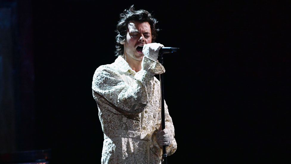 Muzika i Brit nagrade: Reper Dejv dobio priznanje, a premijera nazvao rasistom 5 Harry Styles
