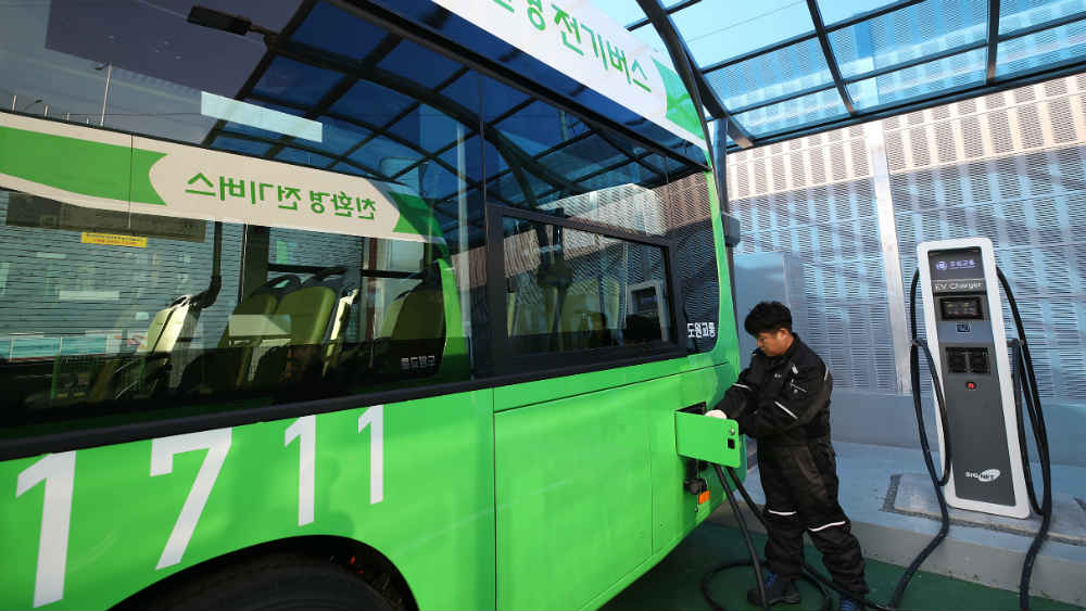 CLS: Tender za autobuse u Beogradu namešten, skuplji nego u Novom Sadu 1