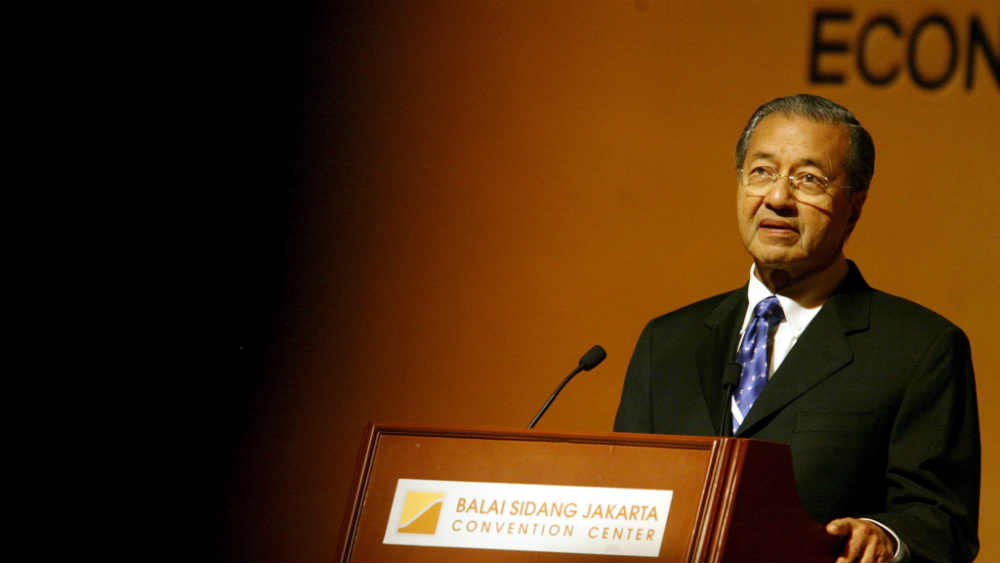 Ostavka premijera Malezije 1