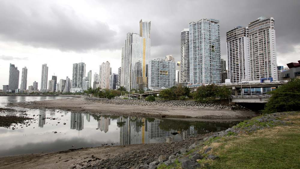 EU proširila crnu listu poreskih rajeva 1