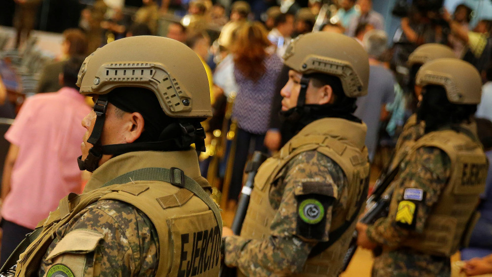 Jedna centralnoamerička zemlja je dom nekih od najozloglašenijih svetskih bandi: "Gvozdenom pesnicom" protiv kriminala 1