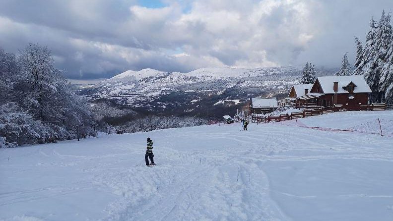 Sneg ponovo aktivirao Gradsko skijalište u Pirotu 1