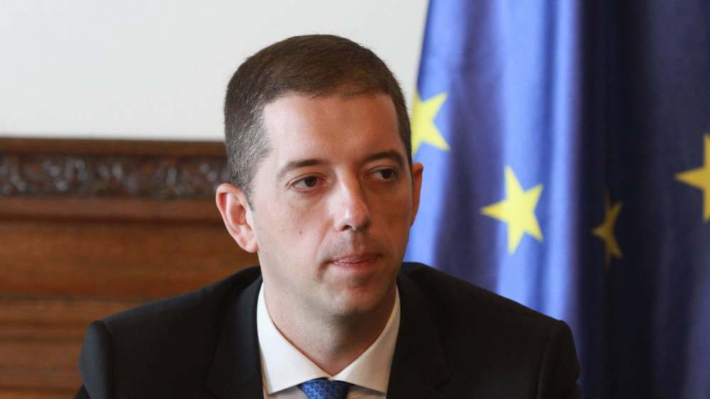Marko Đurić tražio od EU da rasvetle zločine nad srpskim narodom u Starom Gracku 1