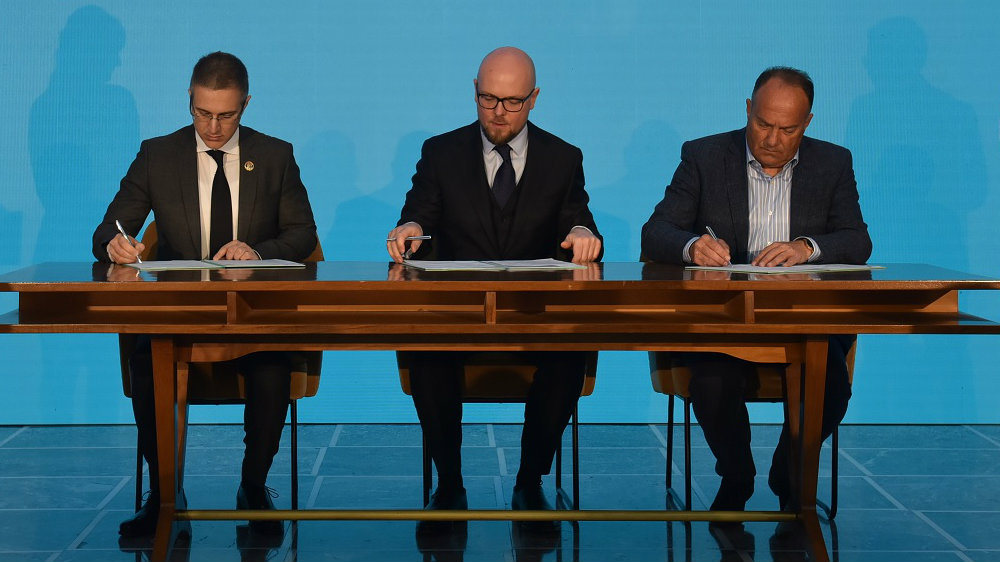 NIS ulaže 114,5 miliona dinara u bezbednost i digitalizaciju u školama 3 NIS ulaže 114,5 miliona dinara u bezbednost i digitalizaciju u školama 3