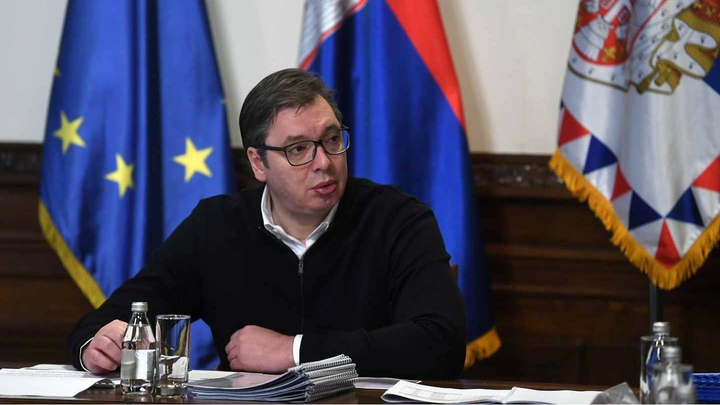 Vučić: Zaposleni u vojnoj industriji ne treba da brinu, država će im pomoći 1
