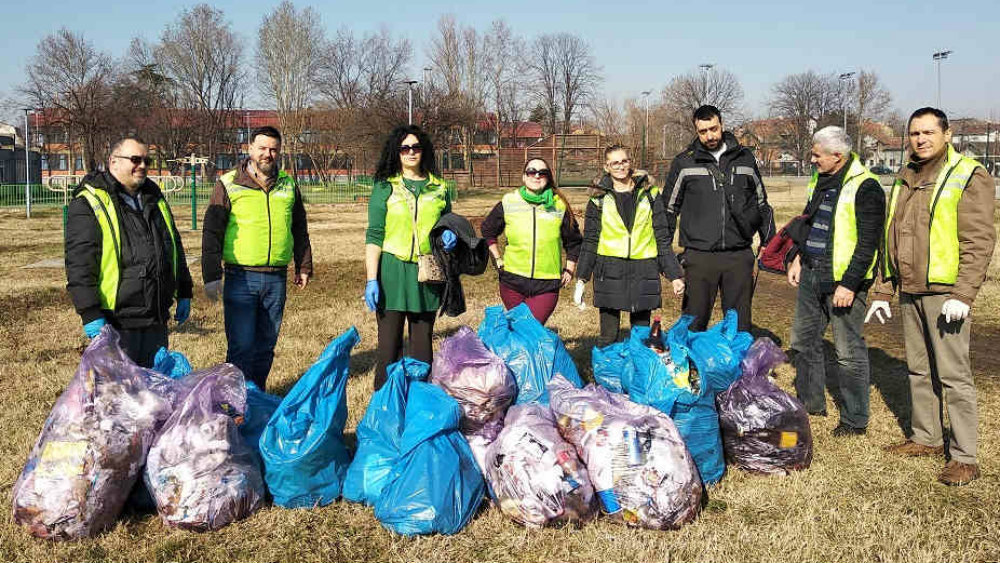 Zelene brigade u akciji prikupljanja smeća na javnim površinama 1