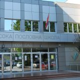 VPŠ Novi Sad: Političko prepucavanje preko naših leđa 5