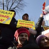 U Varšavi skup podrške vlastima posle izmene pravosudnog sistema 13
