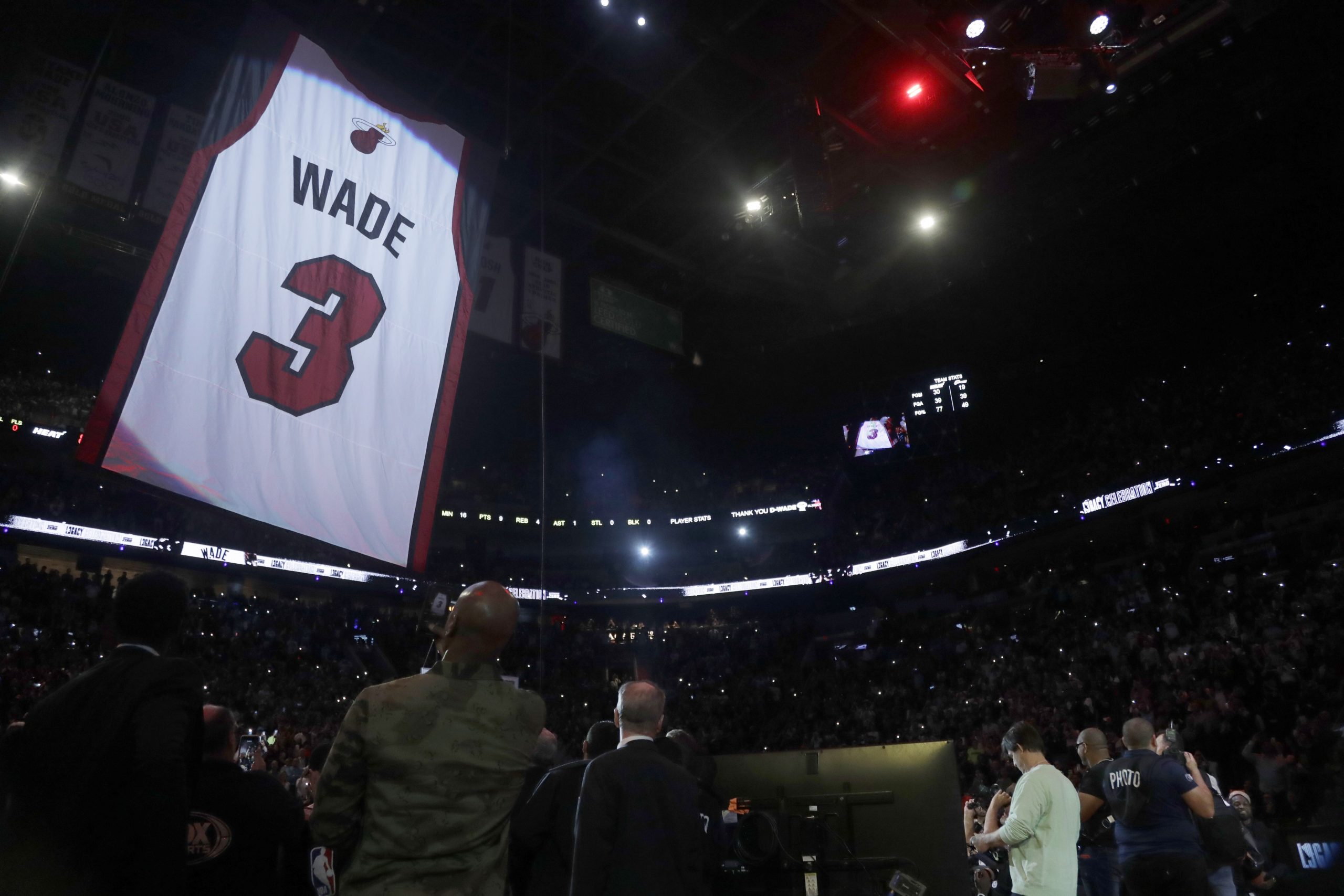 Majami, u čast Vejda, povukao dres sa brojem 3 1