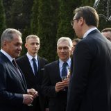 Vučić: Od Šojgua sam dobio na poklon njegove crteže i grafike 4