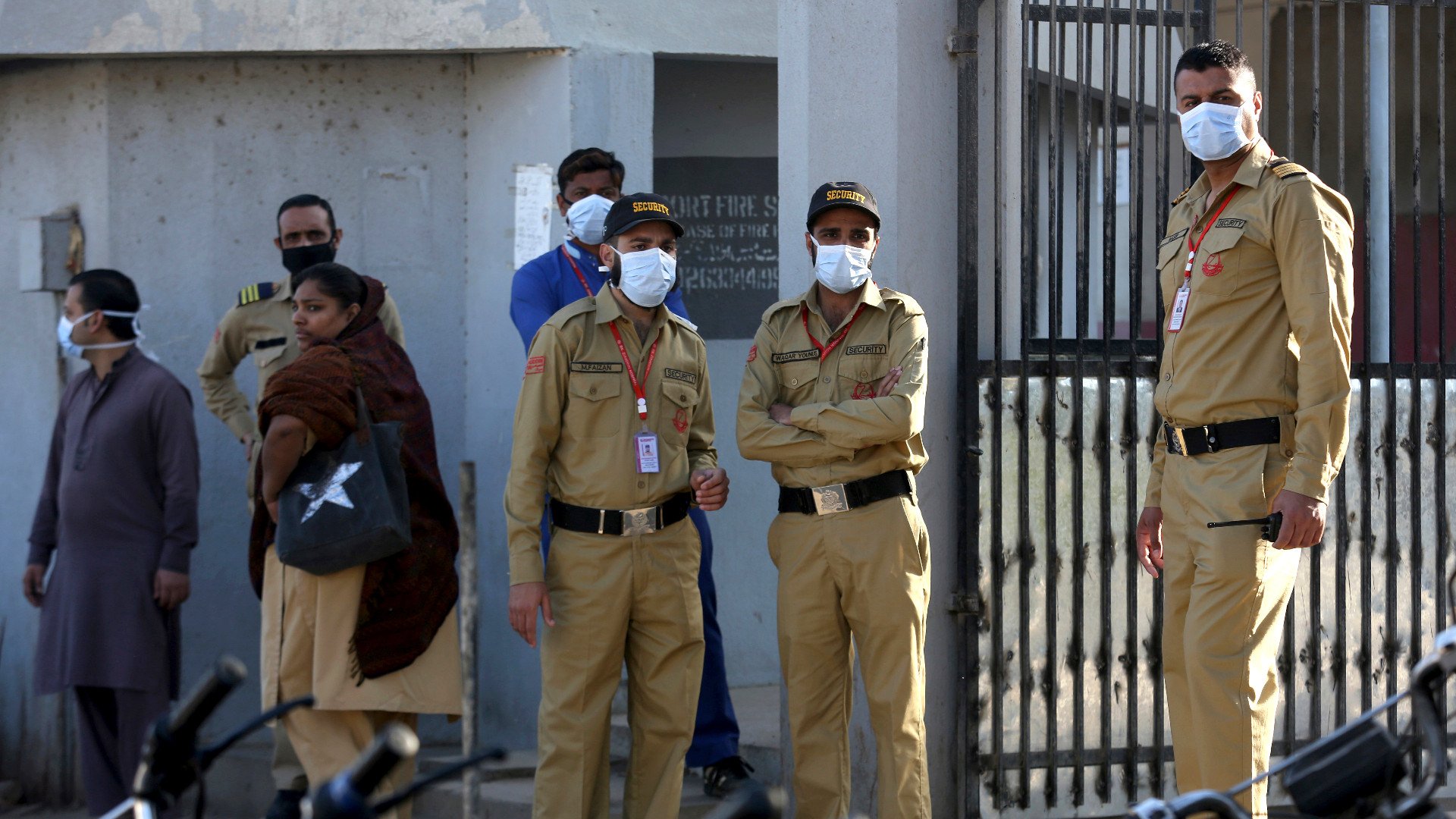 U curenju toksičnog gasa u Karačiju devet osoba umrlo, stotine obolelo 1