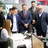 Brnabić i Vesić o novom načinu plaćanja javnog prevoza i o dokumentarcu o Vučiću 14