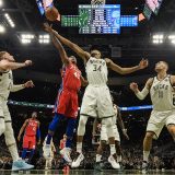 Milvoki obezbedio plej-of posle samo 56 utakmica 10