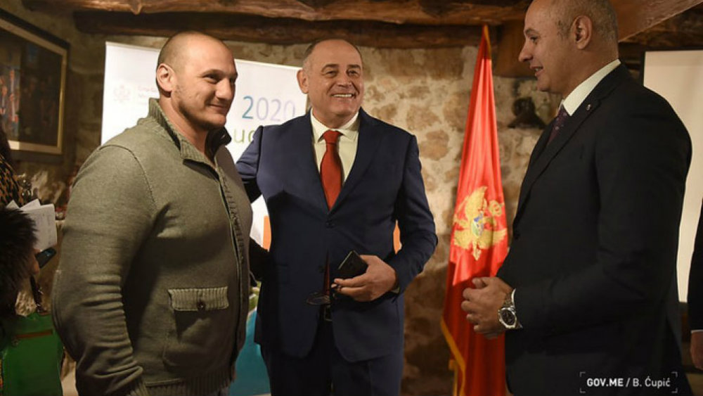 Proslavljeni rukometaš Mladen Rakčević posvetio se vinogradarstvu u rodnom selu 1