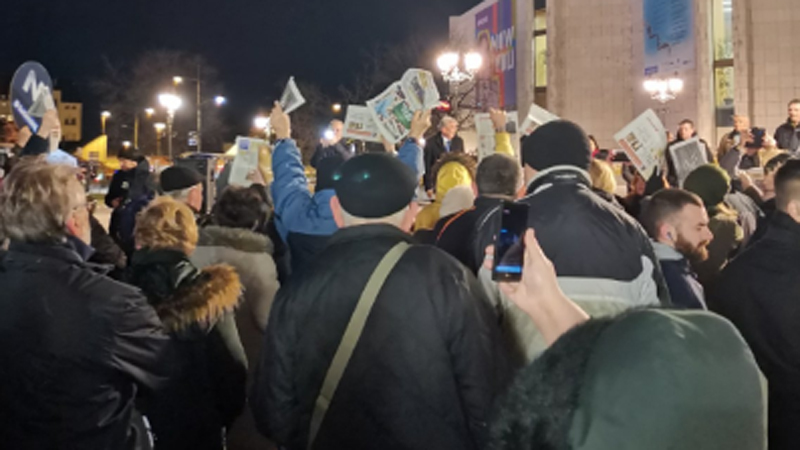 Otpušteni žandarmi na protestu u Novom Sadu 1