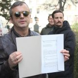 Trifunović predao pismo za poslanike SNS: Glasali ste protiv dece 13