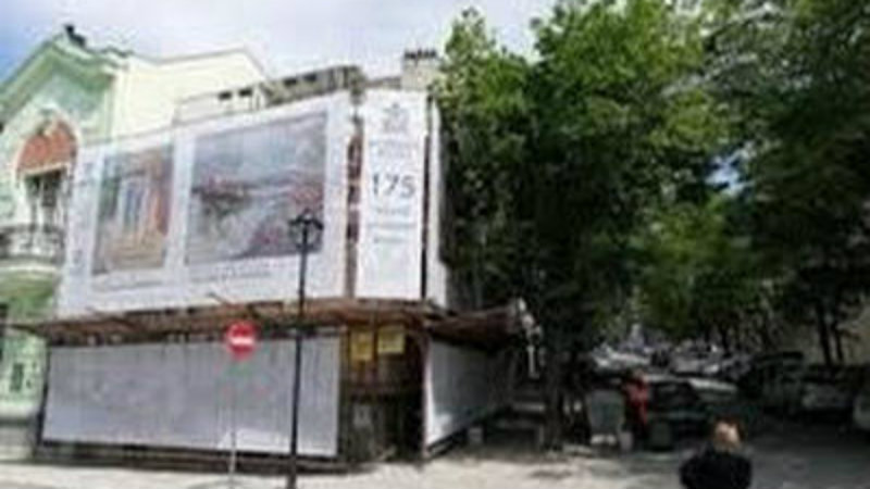 Vesić: Zaštitni prekrivači sa umetničkim delima na skelama kao obaveza investitora 1