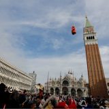 Zbog korona virusa prekinut Karneval u Veneciji 6