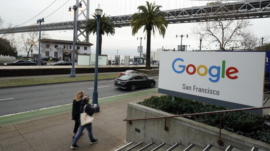 Gugl i Majkrosoft uz Bajdena 1