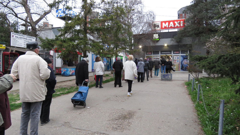 Kako je bilo Koraksu u prvoj nedeljnoj kupovini za penzionere? 1