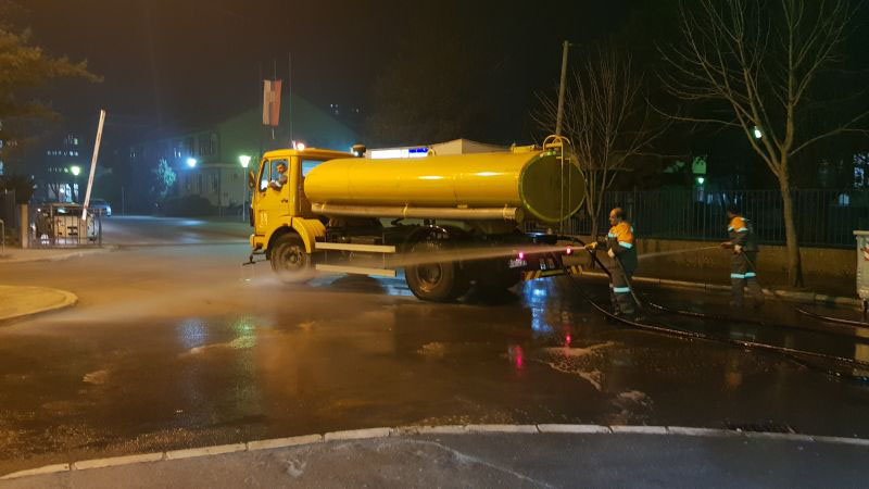 Dezinfekcija ulica i zgrada u Šapcu 1