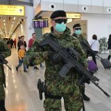 Oko 170 građana, koji nedelju dana čekaju da se iz Bangkoka vrate u Srbiju, gube nadu 12