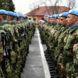Vojsku godišnje napusti više od dvesta oficira 14